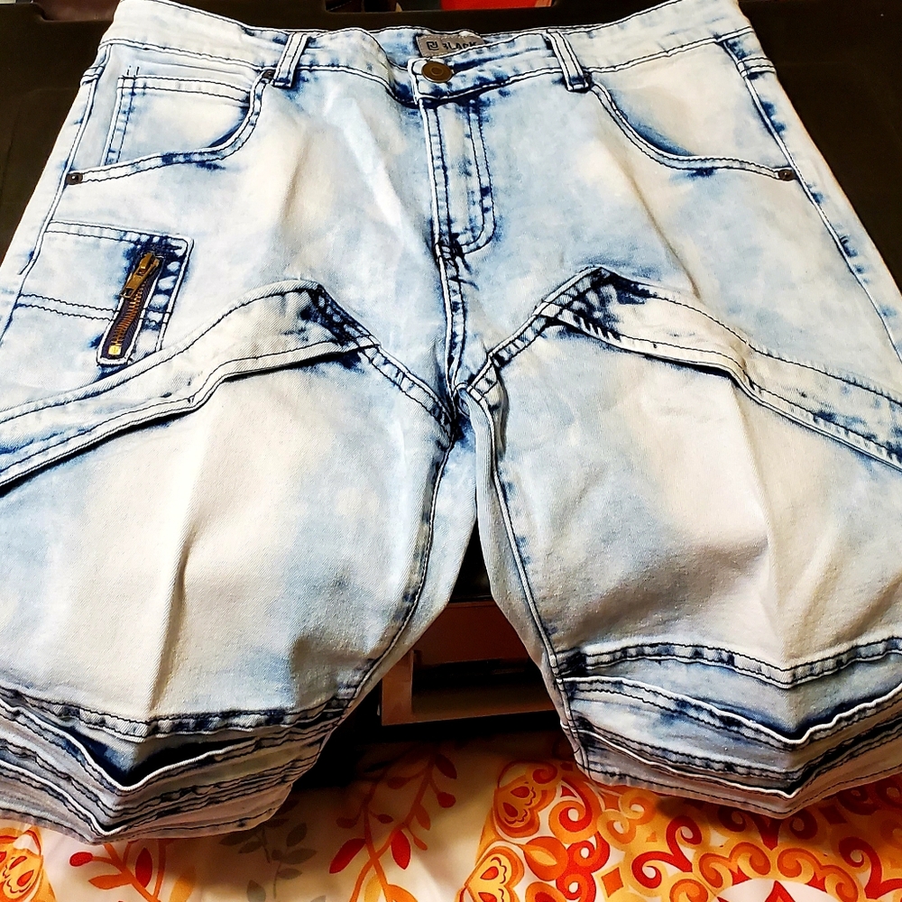 Men's Faded, Distressed, Casual Denim Shorts Size 32